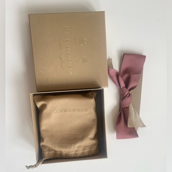 Burberry Belt. NWT. - Picture 3 of 11